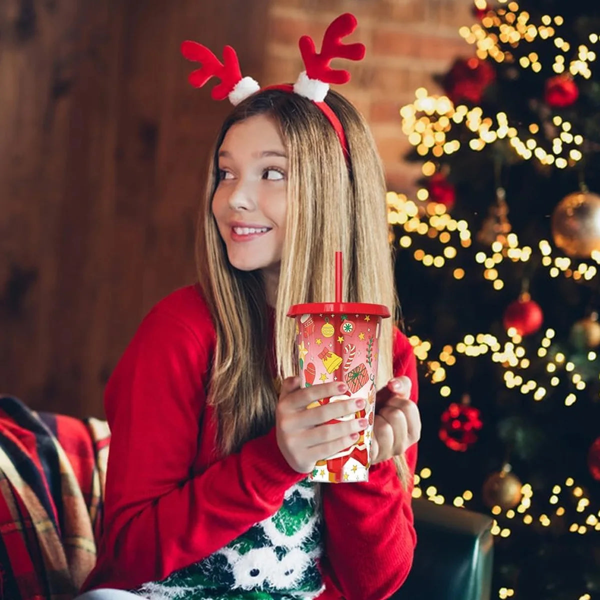 Christmas Color Changing Cups With Lids and Straws Bulk, Christmas Cups Include Spill Resistant Straw Water Iced Coffee or Tea