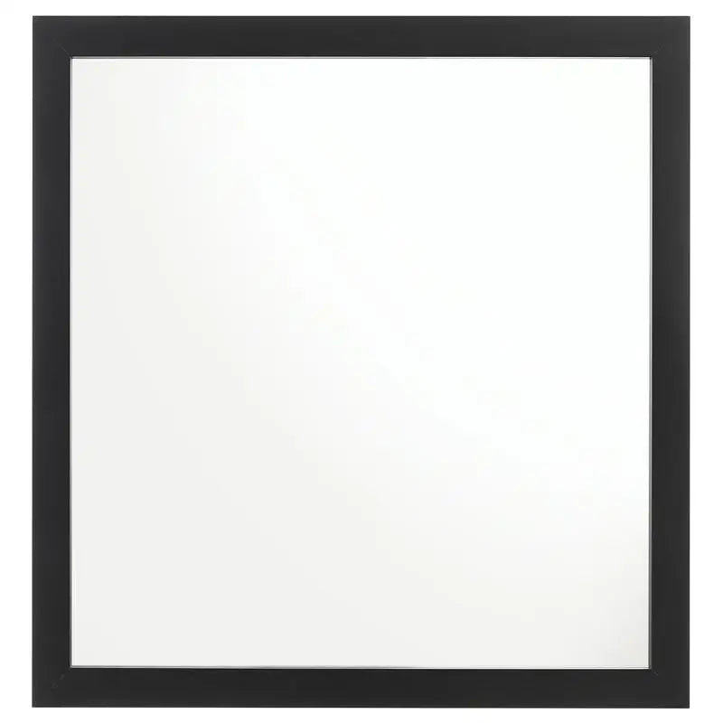 Tufted Panel 4-piece Eastern King Bedroom Set - Black and Gold